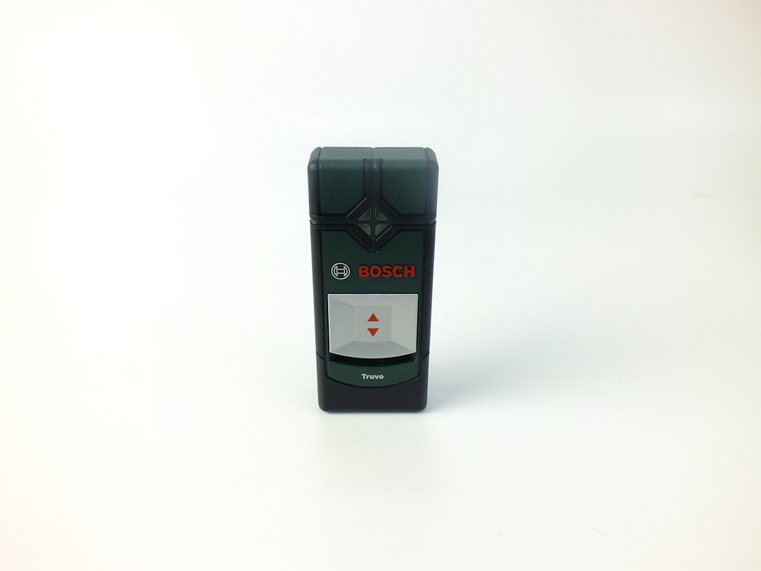 Детектор Bosch Truvo, Глубина обнаружения Медь 60 мм, Сталь 70 мм, Проводка 50 мм, батареи АА, Защита от воды/пыли, 0603681221