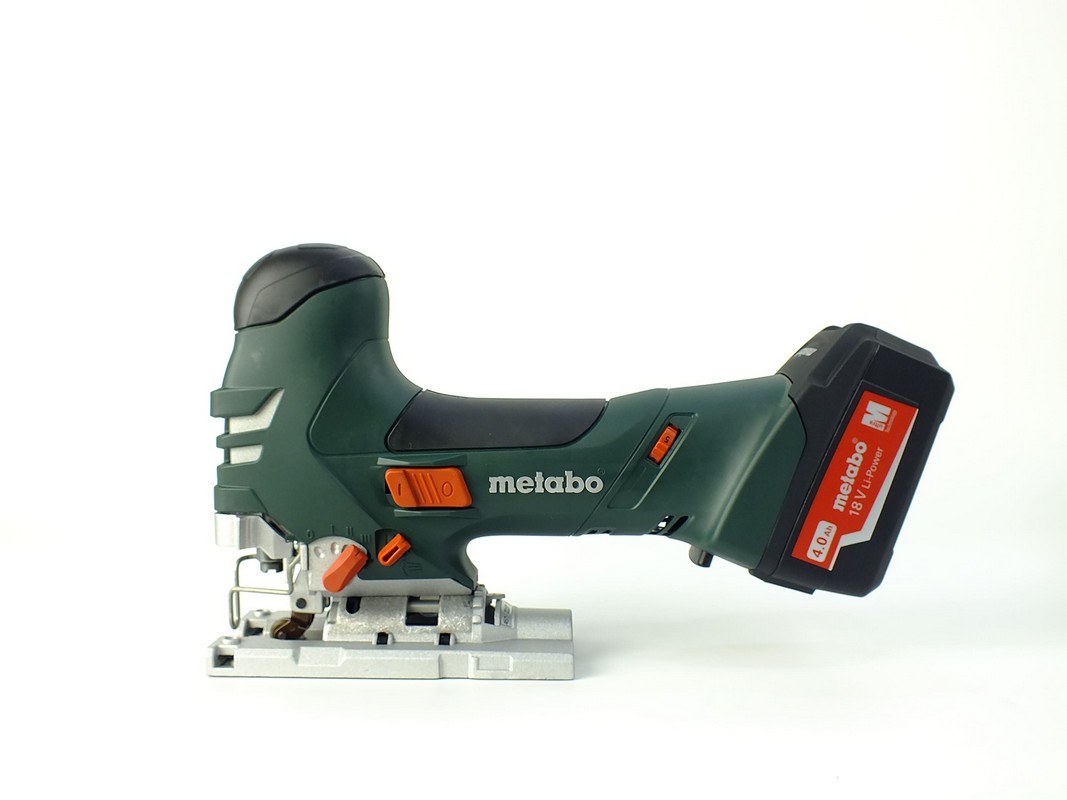 Лобзик METABO STA 18, АКБ, Li-ion, 18 V, 4 А*ч, 2 шт., 3 000 ход/мин, Пропил дер. 140 мм, мет. 35 мм, Ход 26 мм, 601405500