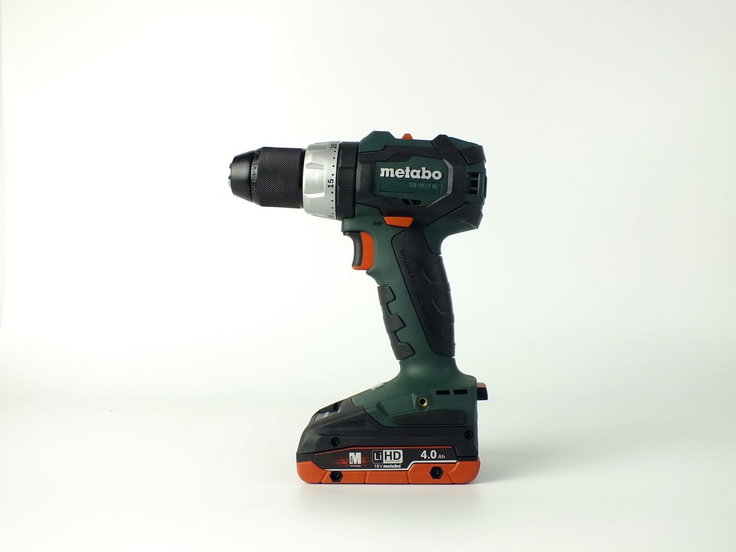 Шуруповерт METABO SB 18 LT BL, Ударный, АКБ, Li-Ion 18V, 2А*ч, 2 шт., 2 100 Об/мин, Патрон 13мм, Крут/м 60Н*м, 602316550