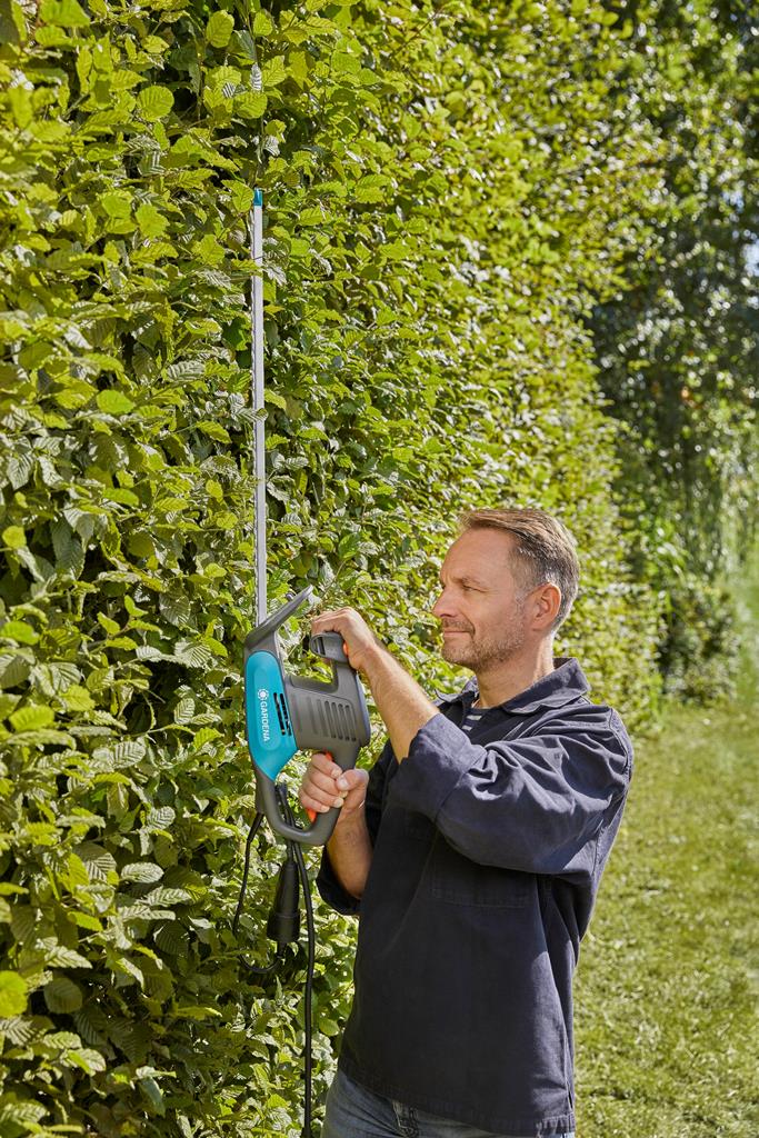 Ножницы электрические для живой изгороди EasyCut GARDENA