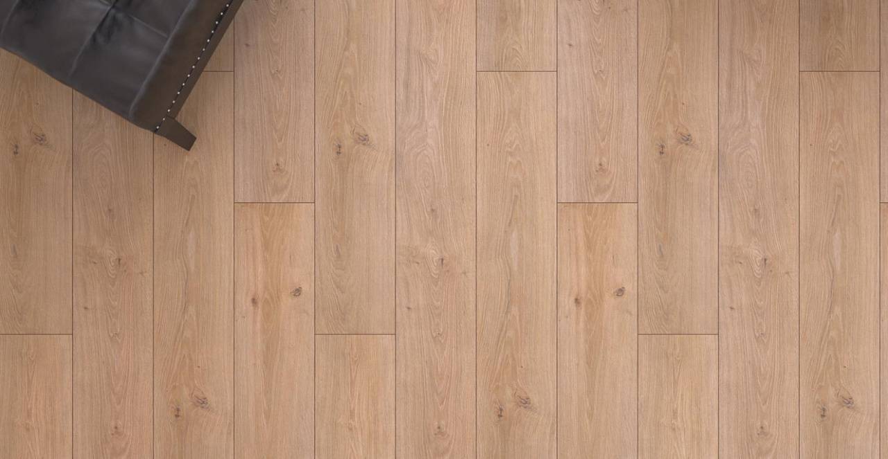 Ламинат Kastamonu FLOORPAN BLACK ДУБ АЛЬМАДИ 33 класс толщина 8,0 мм, с фаской (2,131 м2 в упак.)